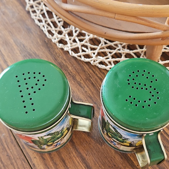 Green Farmhouse Salt and Pepper Shaker Set John Deere - Picture 2 of 2